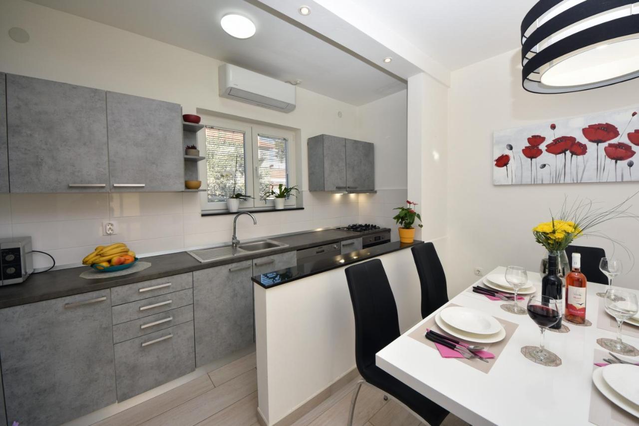 Greenvine Apartment Zára Kültér fotó